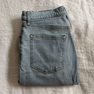 Abercrombie Ankle Straight Ultra High Rise Light Wash Size 30/10r Curve Love
